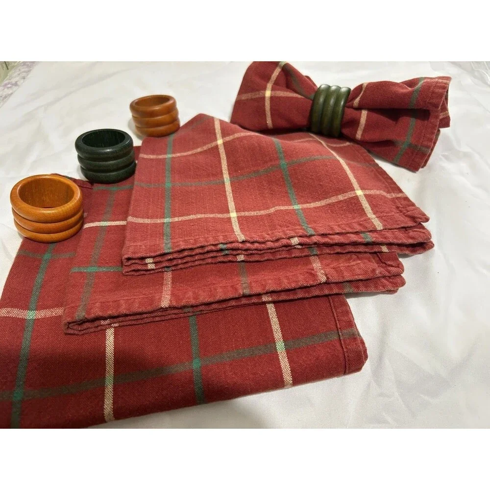 Set of 4 Reusable Square Cloth Napkins Red Green Beige Plaid & 4 Napkin Rings